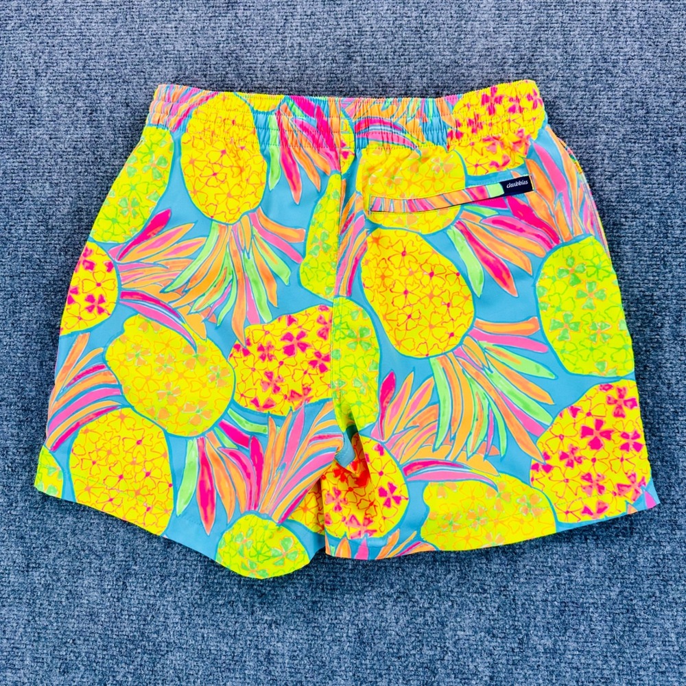 Chubbies Men's M 5.5" Mesh Lined The Hooligans Pineapple Swim Trunks Blue Neon - Picture 3 of 12